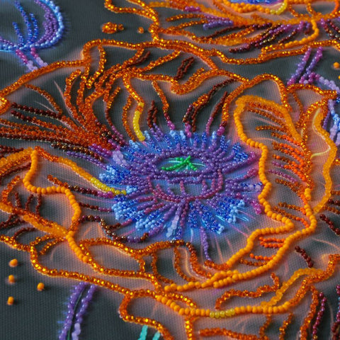 Siuvinėjimo karoliukais rinkinys „Neoninės aguonos“ 26 x 53 cm
