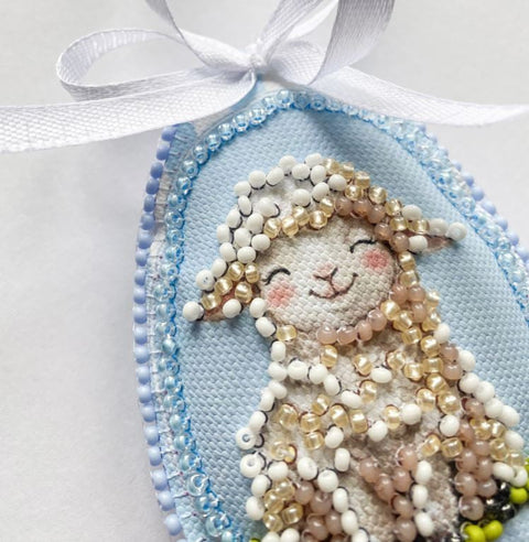 Velykinis karoliukų siuvinėjimo rinkinys „Easter Company“ ant drobės, 15×5 cm