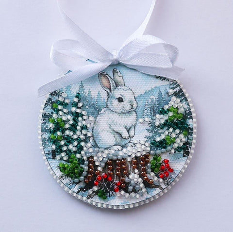 Kalėdinis dekoracijų rinkinys „Prie eglutės“ su karoliukais, 13,2×6,6 cm, AABT-062