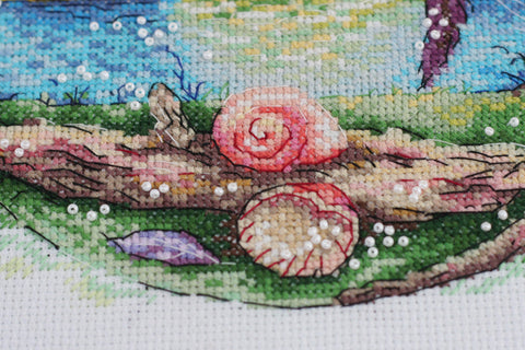 Siuvinėjimo kryželiu rinkinys „Saulėtas rojus“ – 25x25 cm dekoratyvinis paveikslas