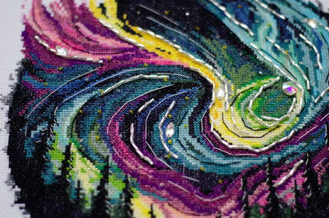 Siuvinėjimo kryželiu komplektas „Nakties švytėjimas“ paveikslui 27x27 cm
