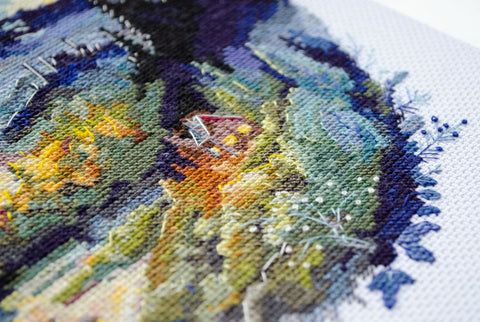 Abris Art kryželiu siuvinėjimo rinkinys „On Top of the World“ dekoratyviniam paveikslui 23x23 cm