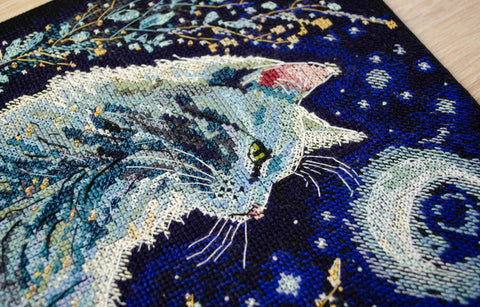 Siuvinėjimo kryželiu rinkinys „Nakties svečias“ paveikslui 22x32 cm