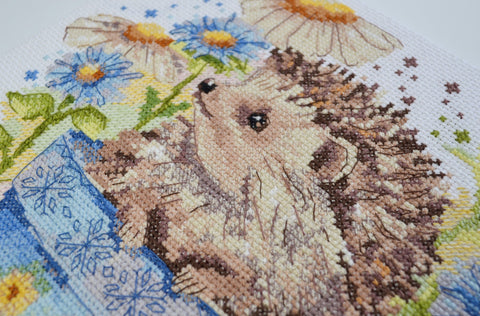 Kryželių siuvinėjimo rinkinys „Mažasis skautas“ (22 x 23 cm) vaikams ir pradedantiesiems