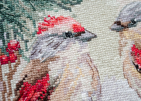 Žiemos šnekės – siuvinėjimo kryželiu komplektas 25x25 cm „Deco Scenes“ scenai