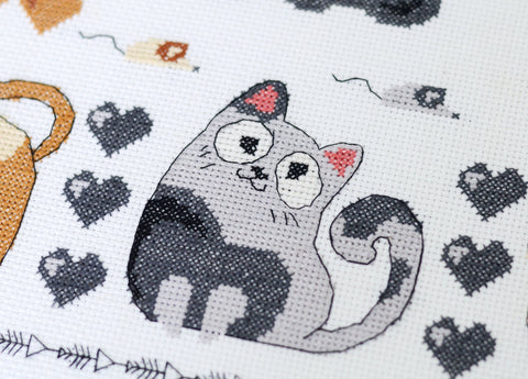 Siuvinėjimo kryželiu rinkinys „Meow-Meow“ katė, 35x35 cm, AAH-281