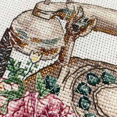 Siuvinėjimo kryželiu rinkinys „Laukiu tavo skambučio“ su retro gėlių motyvu, 20×16 cm