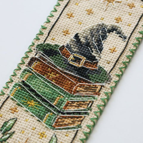 Siuvinėjimo kryželiu rinkinys knygos skirtukui „Trijų galia“ 6,5 x 18 cm