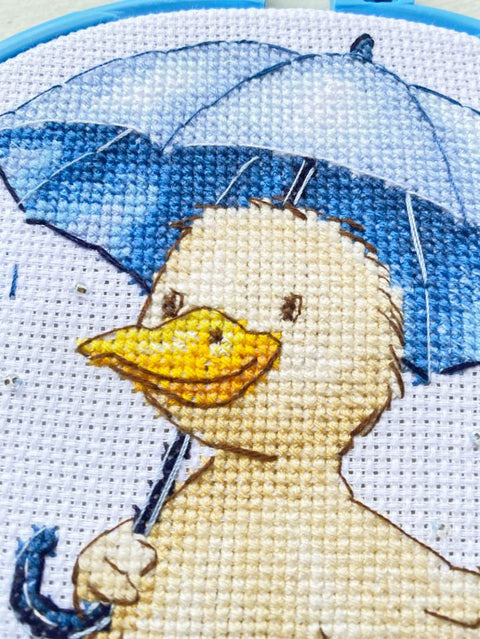 Siuvinėjimo kryželiu rinkinys „Ančiuko pasivaikščiojimas“ su karoliukais, 15 x 15 cm