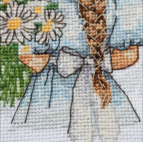 Siuvinėjimo kryželiu rinkinys „Ramunės jai“ su rėmeliu, balta Aida 14 ct, 15x15 cm
