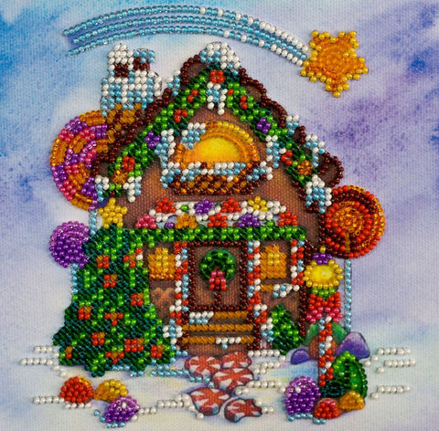 Mini karoliukų siuvinėjimo rinkinys „Meduolinis namelis“ 15×15 cm