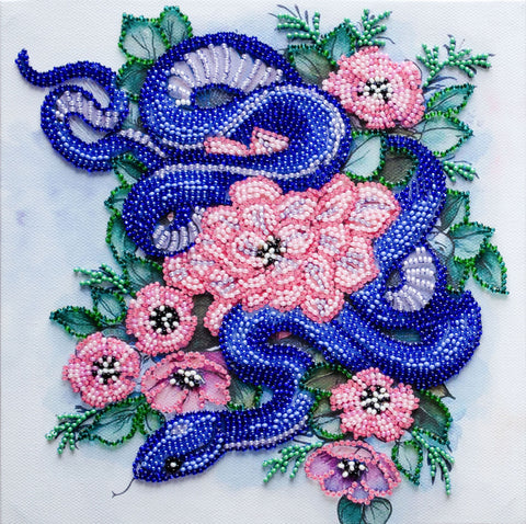 Karoliukų siuvinėjimo komplektas „Gamtos apkabinimas“, 20×20 cm dekoratyvinis paveikslas