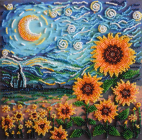 Karoliukų siuvinėjimo komplektas „Saulėgrąžos naktyje“, 20×20 cm