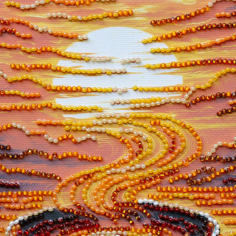 Vidutinio dydžio karoliukų siuvinėjimo rinkinys „Kvapni kava“, 20×20 cm paveikslas kavos mėgėjams