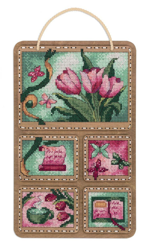 Pavasario koliažas – medinis perforuotos bazės kryželių siuvinėjimo rinkinys, 26 × 17 cm