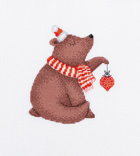 KLART kryželių siuvinėjimo rinkinys „Naujųjų metų meškiukas“, 15 × 13,5 cm