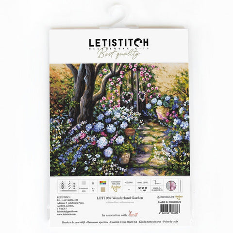 Siuvinėjimo rinkinys LetiStitch Wonderland Garden SLETI982 39x32cm - kaSiulai.lt