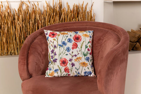 Siuvinėjimo rinkinys pagalvėlės priekui: aguonos ir ežiuolės - kaSiulai.lt