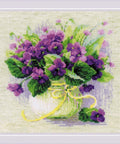 Siuvinėjimo rinkinys RIOLIS Violets in a Pot 2091 22x22cm - kaSiulai.lt