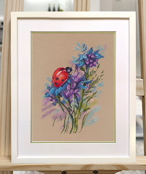 „Boružėlė“ siuvinėjimui kryželiu rinkinys, 14 × 20 cm – pradedantiesiems