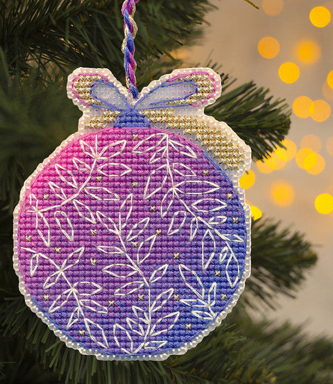 Kalėdinis eglutės siuvinėjimo rinkinys „Alyvinis burbulas“ 7,3×9 cm