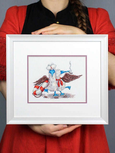 Kryželiu siuvinėjamas rinkinys „Laimingi jūreiviai“ 14x17 cm SNV-896