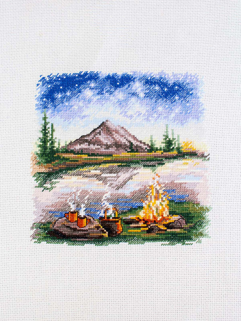 Siuvinėjimo kryželiu rinkinys „Po žvaigždėtu dangumi“ 16 x 16 cm