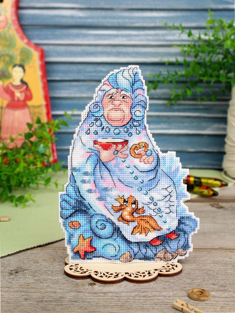 Kryželiu siuvinėjimo rinkinys „Be nieko likusi“ ant plastikinės kanvos, 19×13 cm