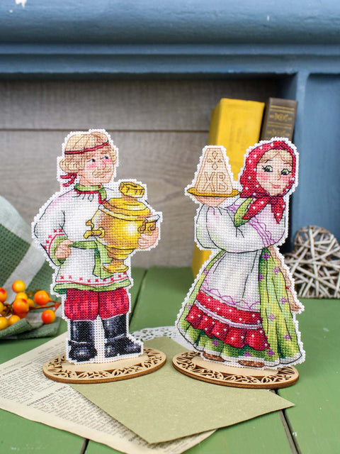 Velykinis desertų kryželių siuvinėjimo rinkinys ant plastikinės kanvos, 16×10 cm dekoratyviniam siuvinėjimui