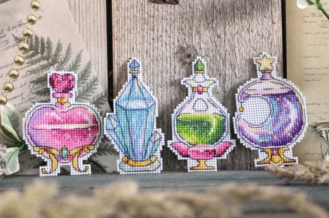 Potions kolekcija: eliksyrų magijos dekoratyviniai šaldytuvo magnetai