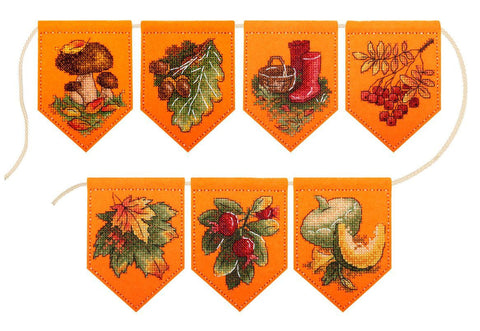 Kryželiu siuvinėta rudens oranžinė girlianda – rinkinys, 7 vėliavėlės, 10×7 cm