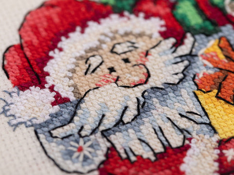 Šventinis kryželiu siuvinėjimo komplektas: Sniego senis ir Kalėdų Senelis - kaSiulai.lt