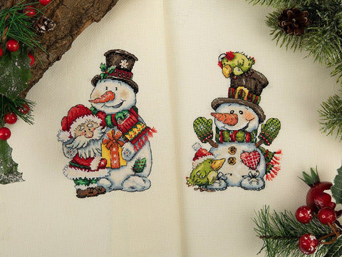 Šventinis kryželiu siuvinėjimo komplektas: Sniego senis ir Kalėdų Senelis - kaSiulai.lt