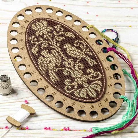 Rinkinys siūlų organizatoriui — kryželių siuvinėjimas ant dirbtinės odos