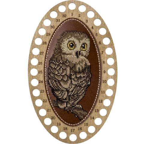 Kryželiu siuvinėjimo rinkinys — perforuotos dirbtinės odos siūlų organizatorius (12,5×20,5 cm, 7 spalvos)